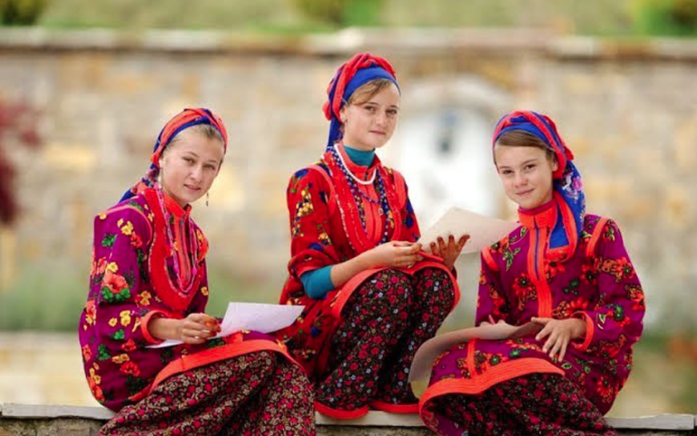 Unveiling Iran's Turkic Legacy: A Reassessment of National Identity and Historical Narratives