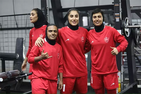 خبر جذاب از بانوان پرپسولیس | تمرینات قدرتی بانوان پرسپولیس در سالن وزنه