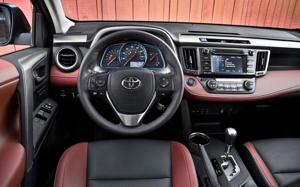 شرایط پیش فروش تویوتا RAV4