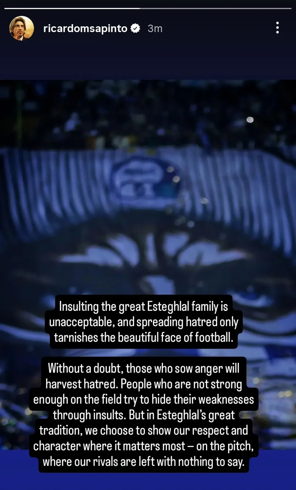 خبر استقلال از واکنش ریکاردو ساپینتو به فحاشی هوادران پرسپولیسی : توهین به خانواده بزرگ استقلال غیرقابل قبول است و گسترش نفرت فقط چهره زیبای فوتبال را لکهدار می کند