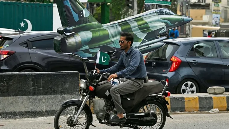 Saudi Arabia Explores Mega JF-17 Thunder Jet Deal with Pakistan