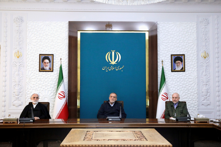 Central Bank Unlocks Currency Market Insights for Top Decision-Makers