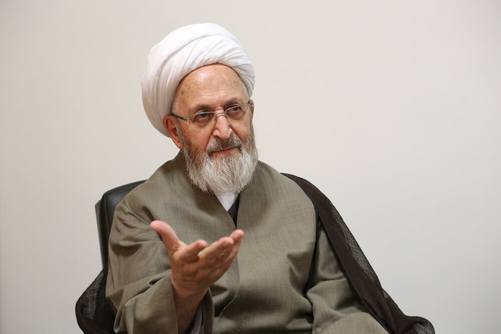Ayatollah Sobhani Addresses Nation on Islamic Revolution Anniversary
