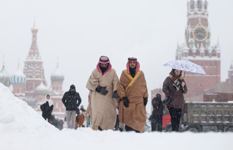 Western Sanctions Fuel Surge in Arab Tourism to Russia