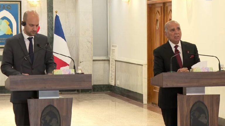 وزیر خارجه عراق: از مذاکرات ایران و آمریکا در عمان حمایت می‌کنیم