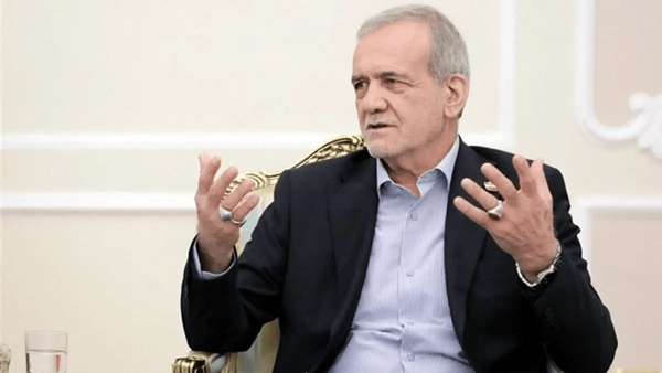 Pezeshkian Vows No Nuclear Weapons, Malaysian PM Champions Iran's Sovereignty