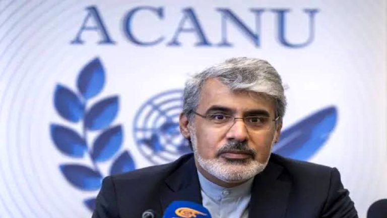 بحرینی: تجاوز نظامی به مدرسه میناب جنایت جنگی است | خبرگزاری بینالمللی شفقنا | خبرگزاری شیعیان، فتاوای آیتالله سیستانی و مرجعیت، آخرین اخبار ایران و جهان